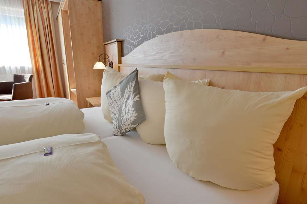Hotel Mesnerwirt Westendorf Rum bild
